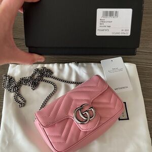 GUCCI MARMONT SUPER MINI CROSSBODY BAG